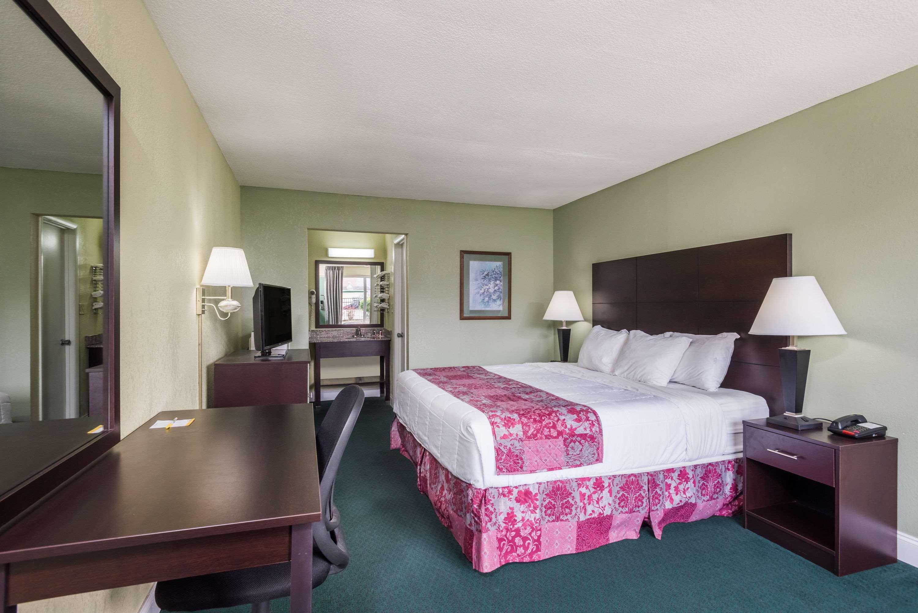 Days Inn By Wyndham Jellico - Tennessee State Line Esterno foto