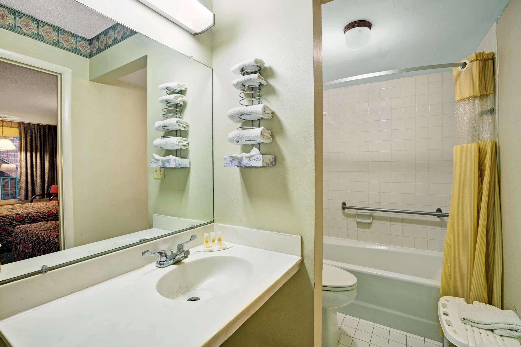 Days Inn By Wyndham Jellico - Tennessee State Line Esterno foto