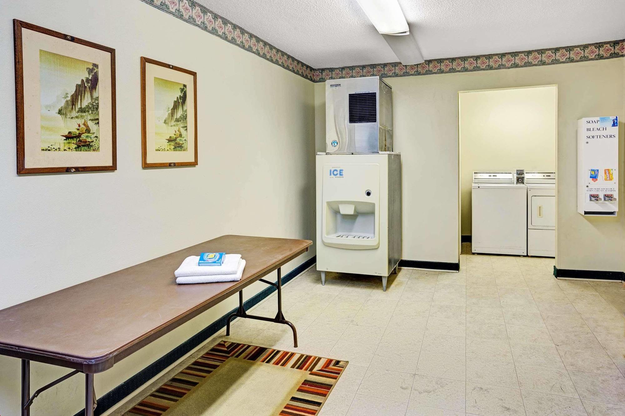 Days Inn By Wyndham Jellico - Tennessee State Line Esterno foto