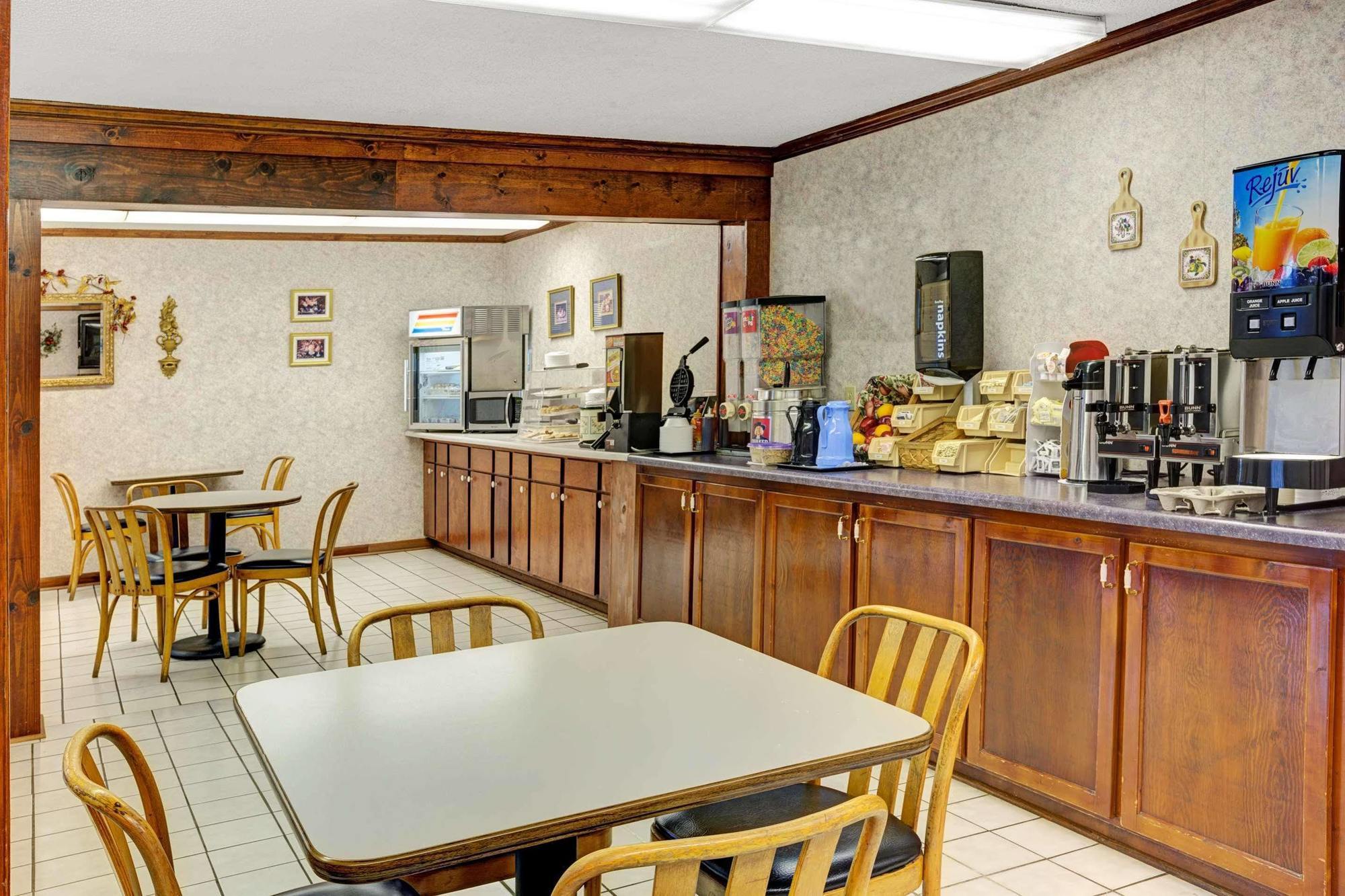 Days Inn By Wyndham Jellico - Tennessee State Line Esterno foto