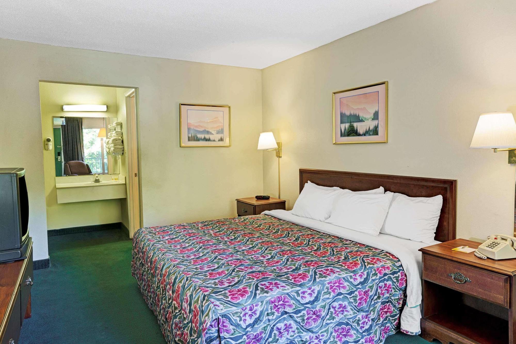 Days Inn By Wyndham Jellico - Tennessee State Line Esterno foto