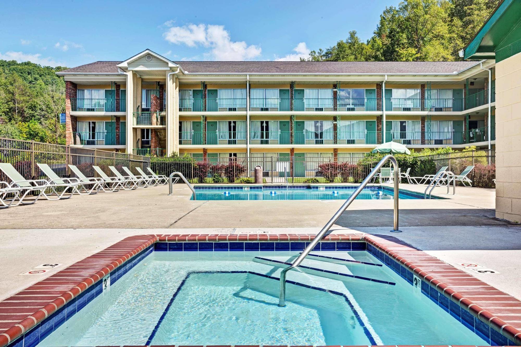 Days Inn By Wyndham Jellico - Tennessee State Line Esterno foto